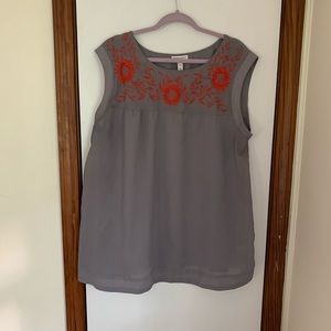 Liz Lange Maternity Sleeveless Blouse